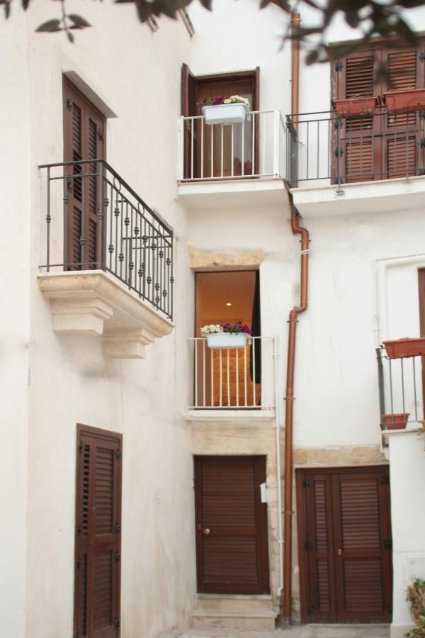 Old Tuff Apartments Polignano a Mare Buitenkant foto